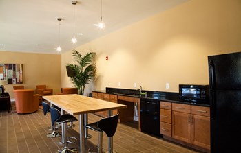 401 Fairview Avenue 1-2 Beds Apartment, Affordable for Rent - Photo Gallery 4