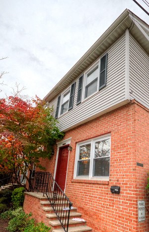 exterior of building - Photo Gallery 4