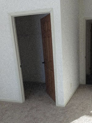Bedroom with large walk in closet - Photo Gallery 5