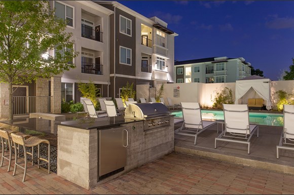 Lakeshore Pearl Apartments 2223 Waterloo City Ln Austin