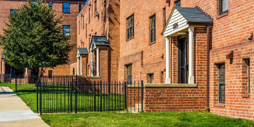 1319 Merrimac Drive 1-2 Beds Apartment for Rent - Photo Gallery