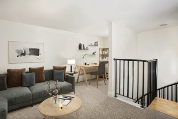 118 N. Howard Street Studio-3 Beds Apartment for Rent - Photo Gallery 5