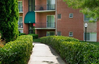 14 Enchanted Hills Rd. 1-3 Beds Apartment for Rent - Photo Gallery 2