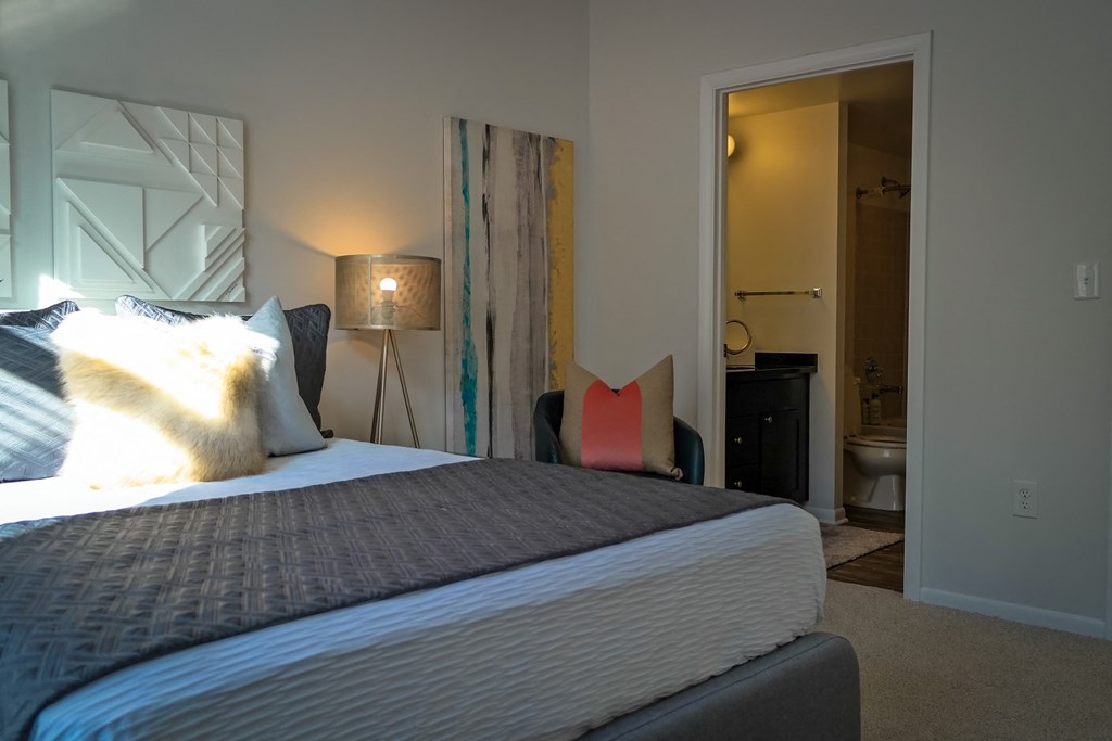 Comfortable Bedroom With Accessible Closet at Gramercy on Garfield, Ohio, 45202