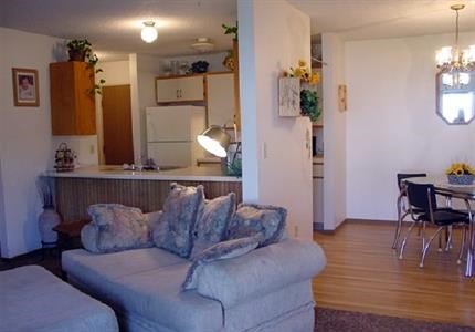 Camelot Square I Apartments