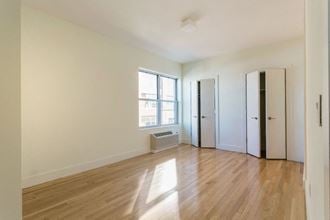 366 Westside Ave Studio-1 Bed Apartment for Rent - Photo Gallery 2