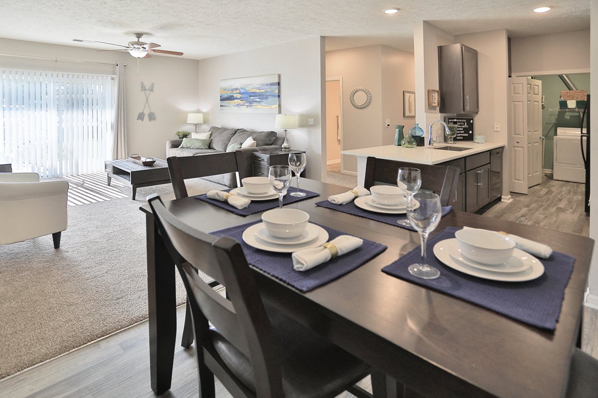 Emerald Lakes Apartments