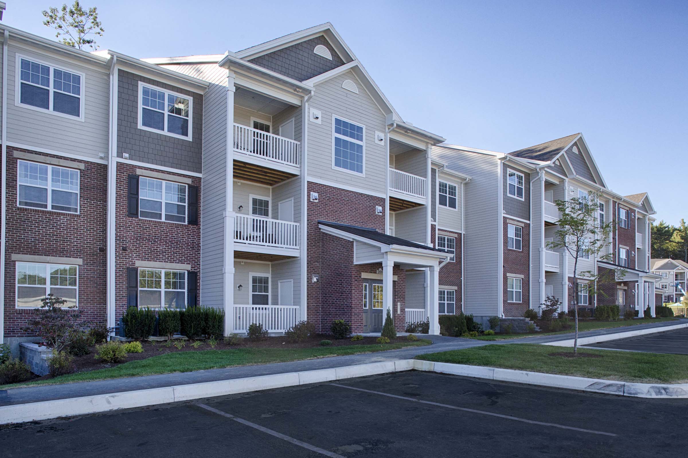 Reserve On Salisbury Apartments, 90 Central Park, Holden, MA - RENTCafé