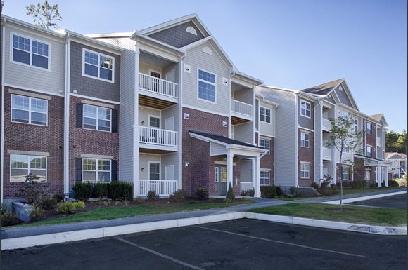Reserve On Salisbury Apartments, 90 Central Park, Holden, MA - RENTCafé