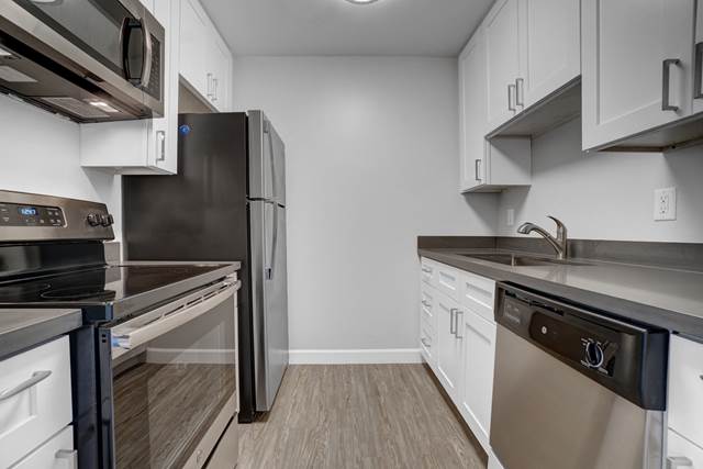1-bedroom apartment at Highland Gardens in Mountain View, CA