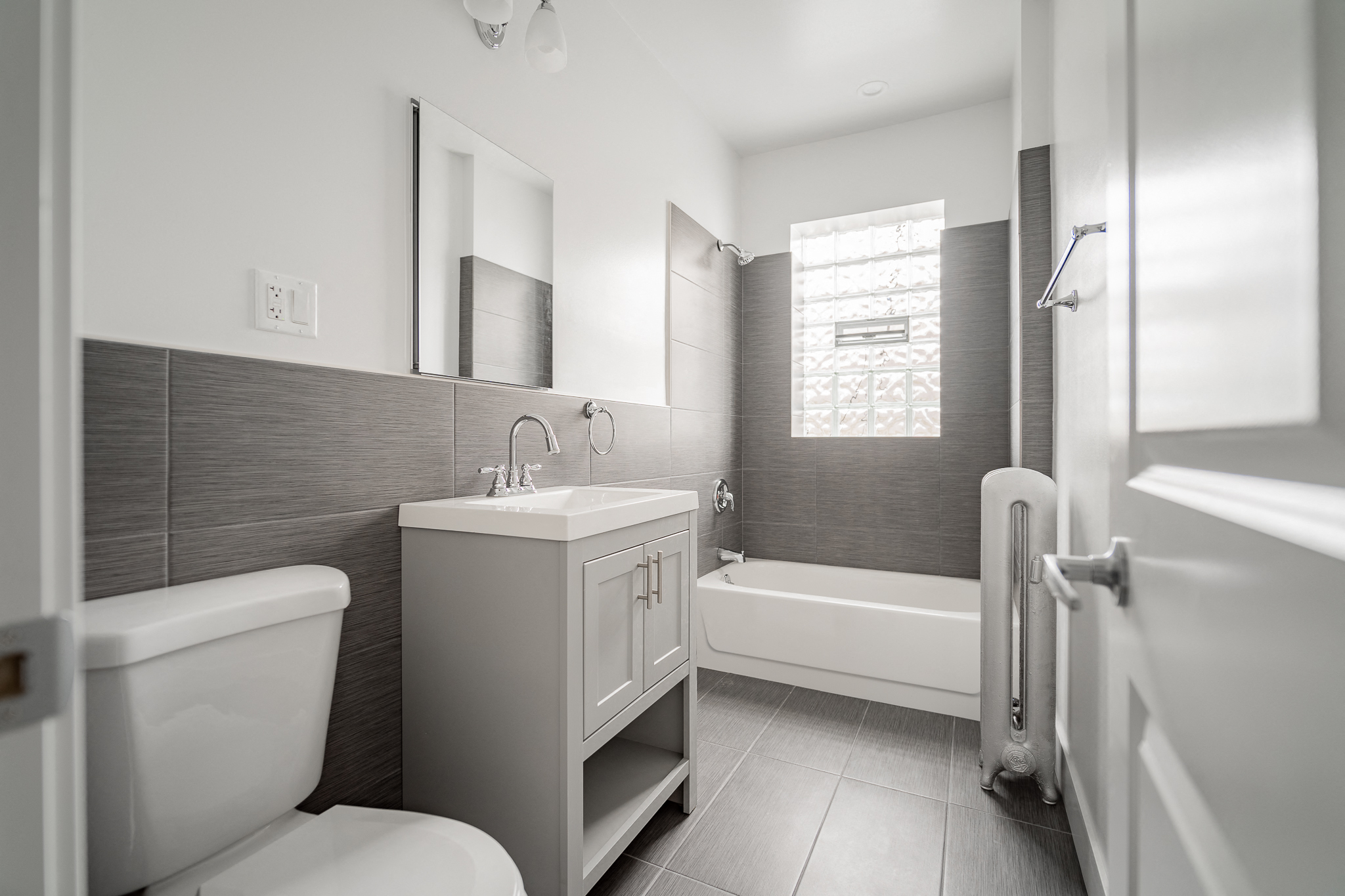 Updated Bathroom 5162-2B