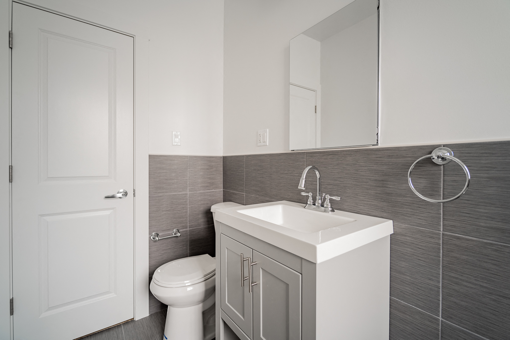 Updated Bathroom 5162-2B