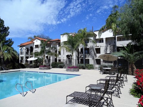 Lantana Apartments