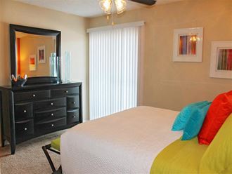 RiverBend Apartment Homes