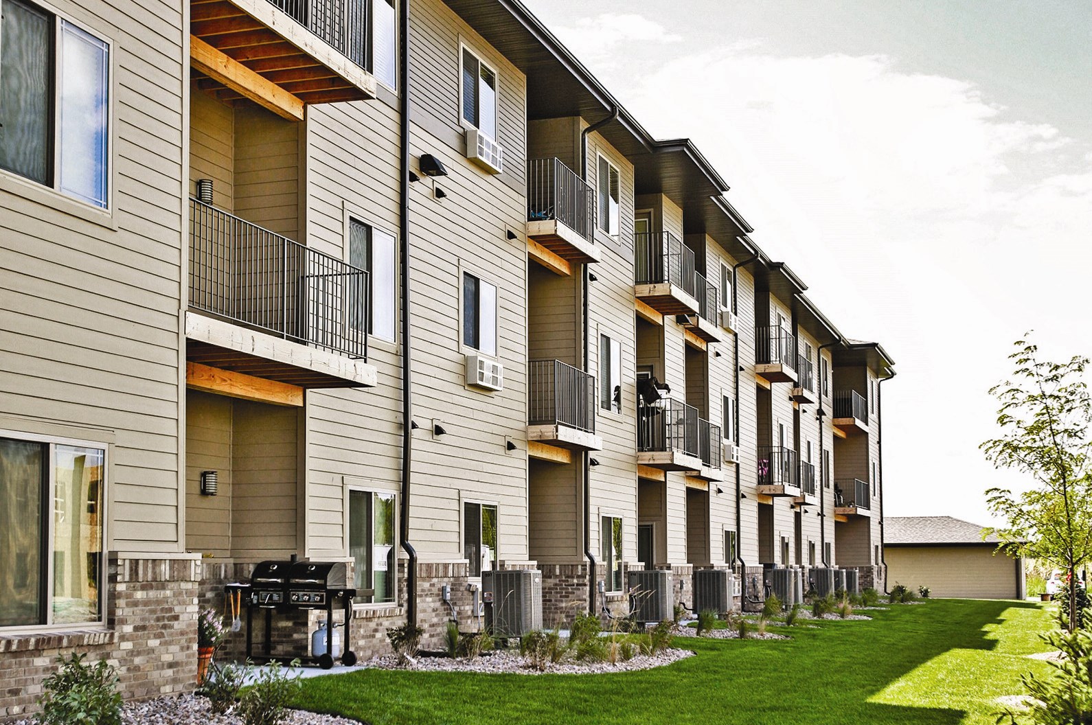 The Sterling Apartments at Kearney, 820 W. 56th Street, Kearney, NE