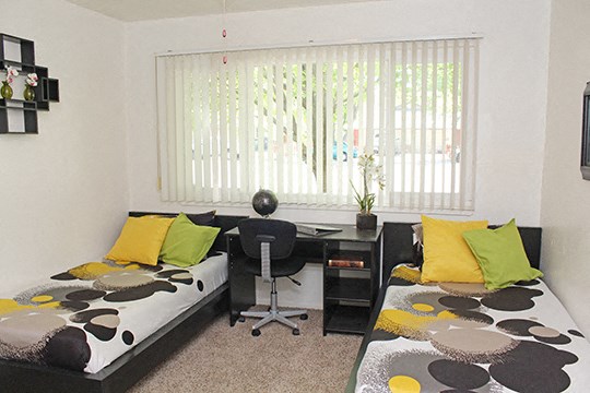 bedroom l Academy Lane Apartments in Davis CA