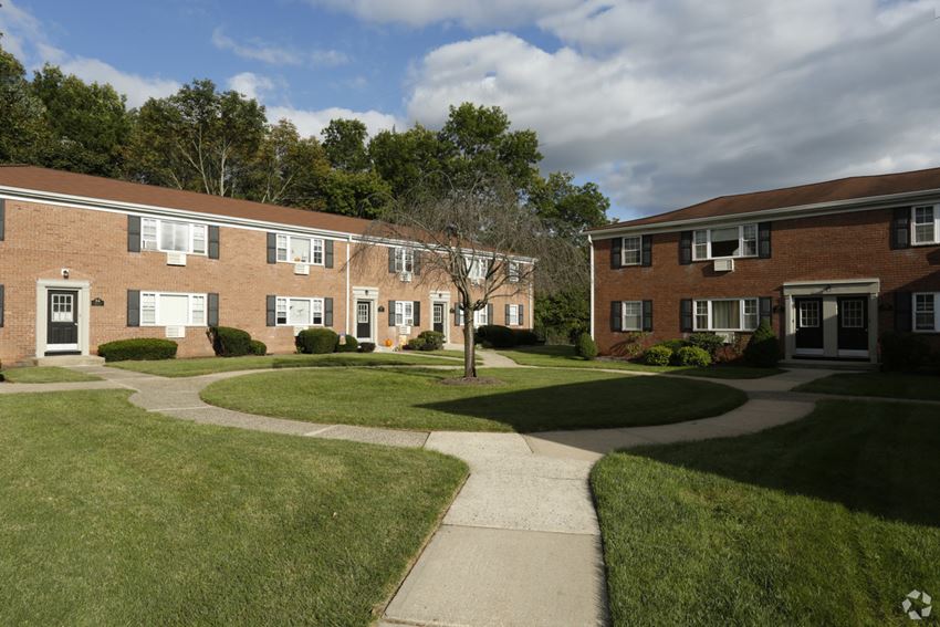 Bayberry Gardens Apartments 107a Rivervale Court Scotch Plains Nj Rentcafe