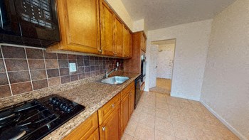 411 Bloomfield Avenue 1-2 Beds Apartment for Rent - Photo Gallery 4
