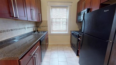 128 Broad St. 1-2 Beds Apartment for Rent Photo Gallery 1
