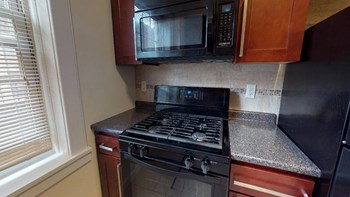 128 Broad St. 1-2 Beds Apartment for Rent - Photo Gallery 4