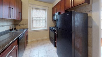 128 Broad St. 1-2 Beds Apartment for Rent - Photo Gallery 2