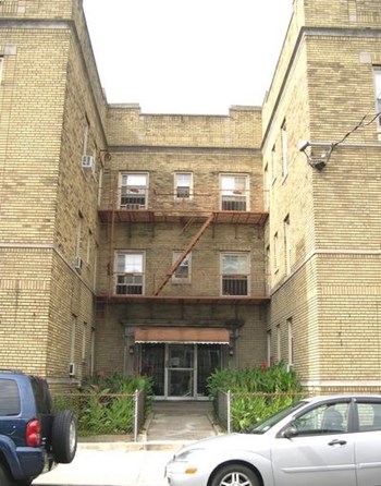 625 Elm Street 1-2 Beds Apartment for Rent - Photo Gallery 3