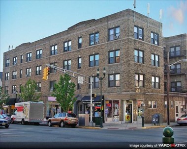 125-133 Kearny Avenue 3 Beds Apartment for Rent