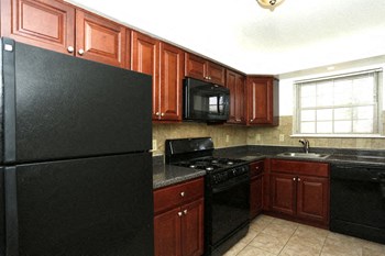 40 Cross Road 1-2 Beds Apartment for Rent - Photo Gallery 3