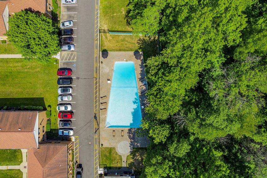 Crossroads Gardens Apartments, 1 Pikeview Lane, Woodbridge, NJ RentCafe