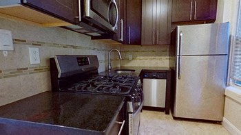 510 Millburn Avenue Studio-2 Beds Apartment for Rent - Photo Gallery 2
