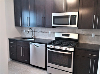 17-33 Madison Ave. 2 Beds Apartment, Townhouse for Rent - Photo Gallery 3