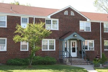 355 Bath Avenue 1-2 Beds Apartment for Rent - Photo Gallery 2