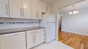 275-281 West Clinton Street 1-2 Beds Apartment for Rent - Photo Gallery 2