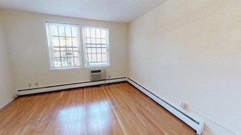 113-117 Vose Avenue Studio-1 Bed Apartment for Rent - Photo Gallery 4