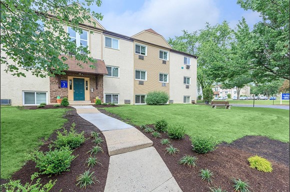 The Addison At English Village Apartments The Addison At English Village Apartments