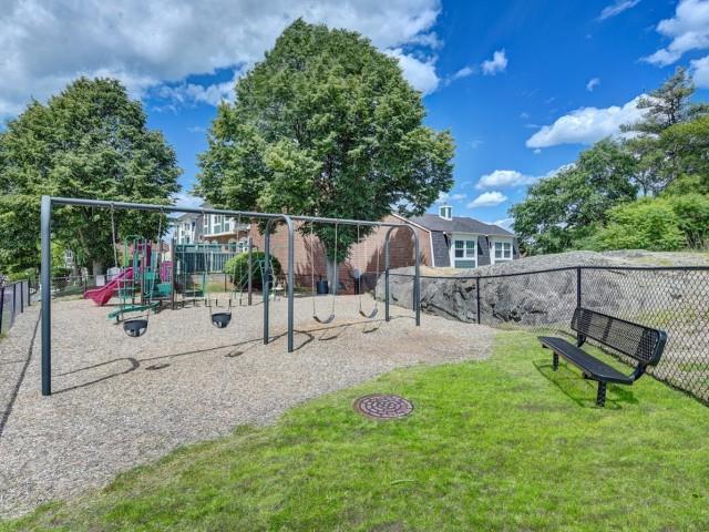 Windsor Village at Waltham | Waltham, MA Apartments | Photo Gallery