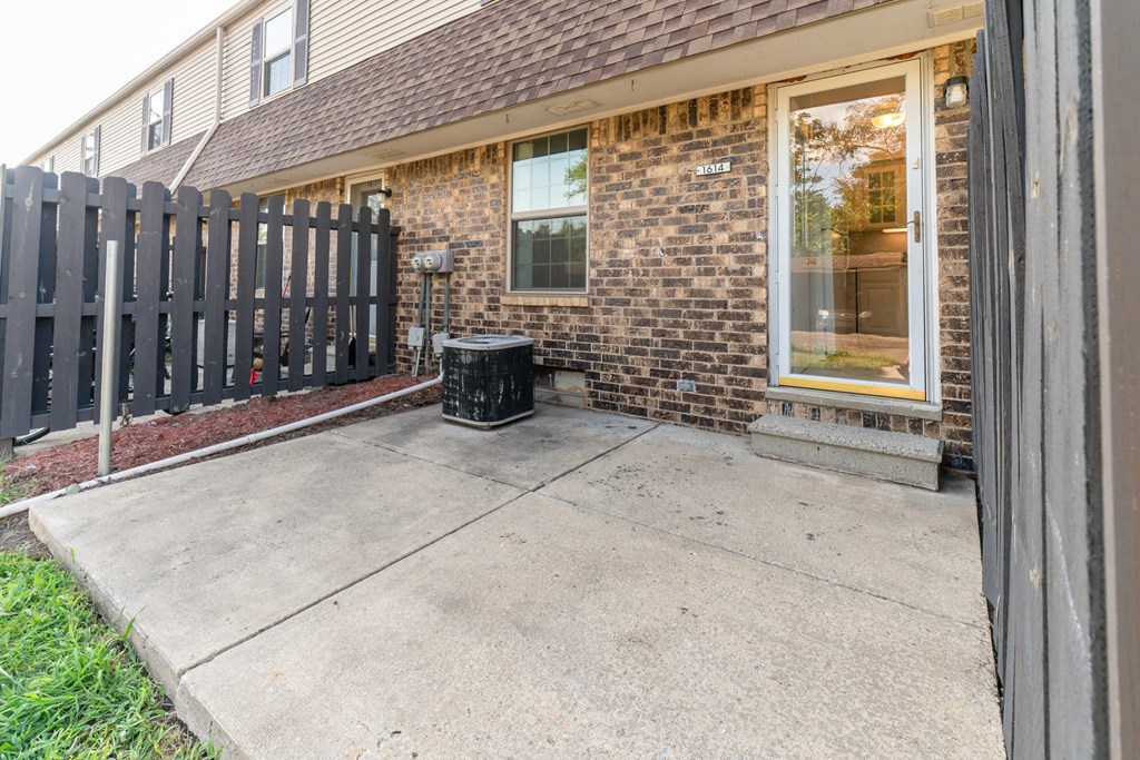 | Cambria Townhomes in East Lansing, MI near Michigan State University