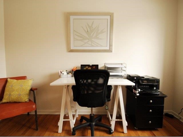 Spacious Bedroom in East Lansing Apartments near Michigan State University | Holiday Townhomes