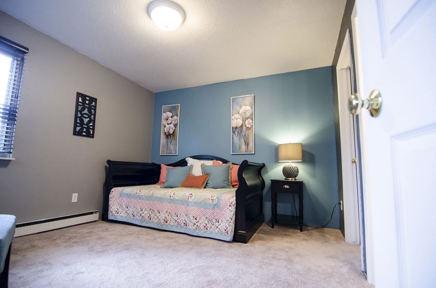 805 Mason Hills Drive 1-2 Beds Apartment, Home, Student for Rent - Photo Gallery 1