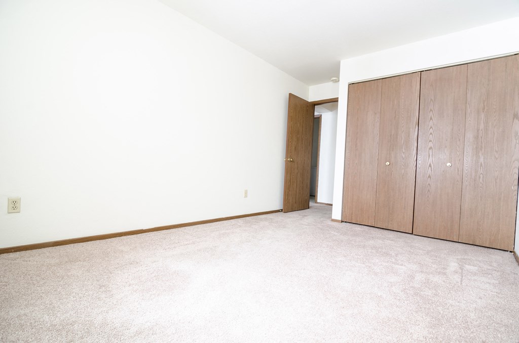 Bedroom at Sycamore apartments in Holt, MI