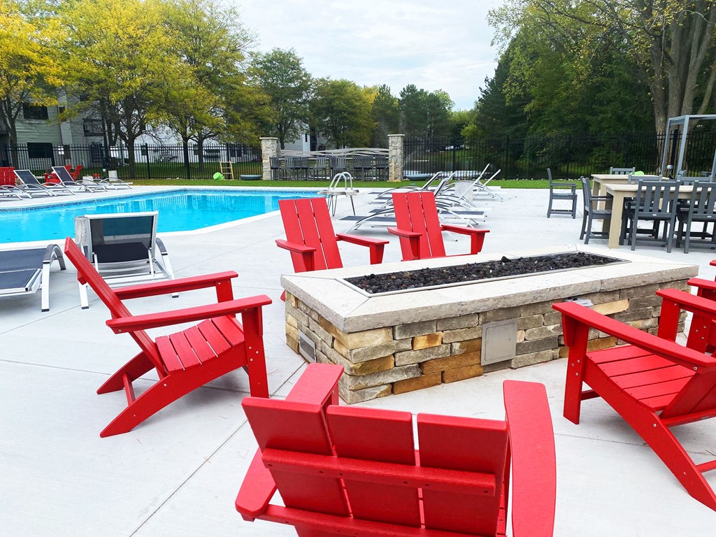 Pool at Arbor Glen Apartments in East Lansing, MI near Michigan State University.