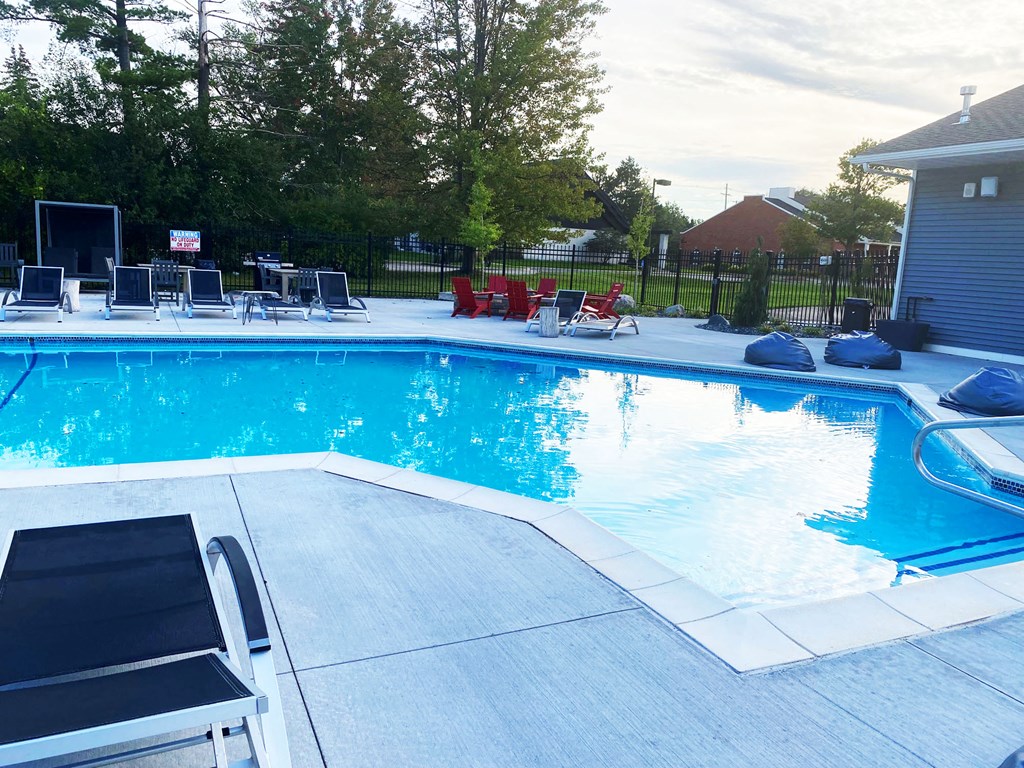 Pool at Arbor Glen Apartments in East Lansing, MI near Michigan State University.