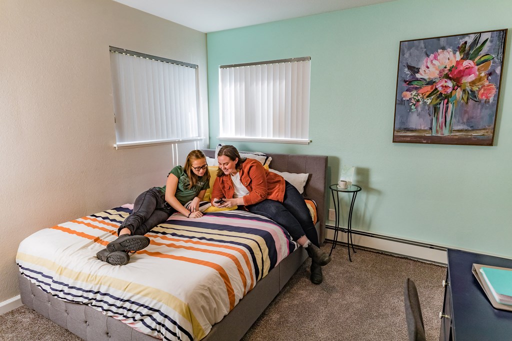 Spacious bedrooms in East Lansing Apartments near Michigan State University | BeechwoodSpacious bedrooms in East Lansing Apartments near Michigan State University | Beechwood