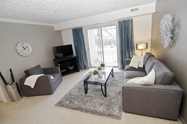 2430 Burnt Tree Lane 1-2 Beds Apartment for Rent - Photo Gallery 1