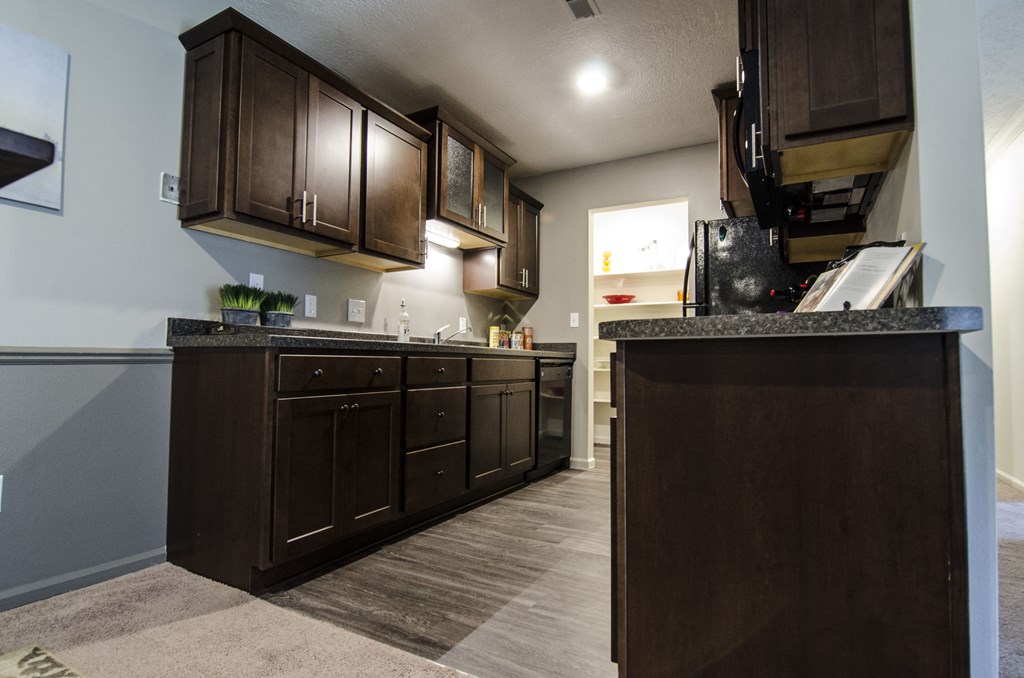 Spacious Kitchen in East Lansing Apartments near Michigan State University | Burnt Tree