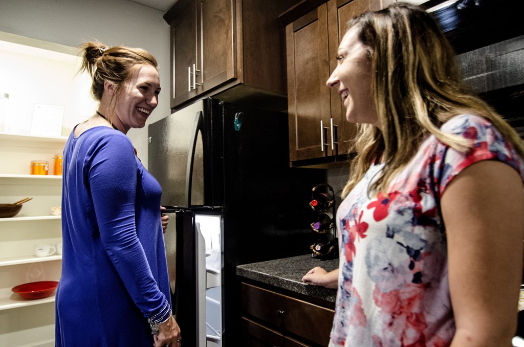 Spacious Kitchen in East Lansing Apartments near Michigan State University | Burnt Tree