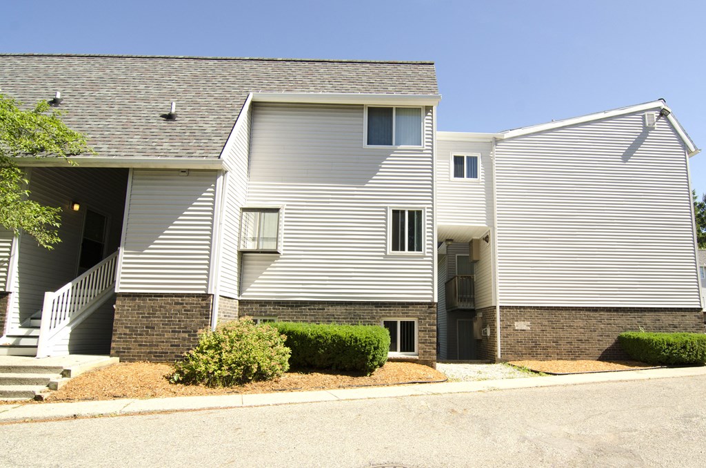 East Lansing Apartments near Michigan State University | Eastpoint Townlets