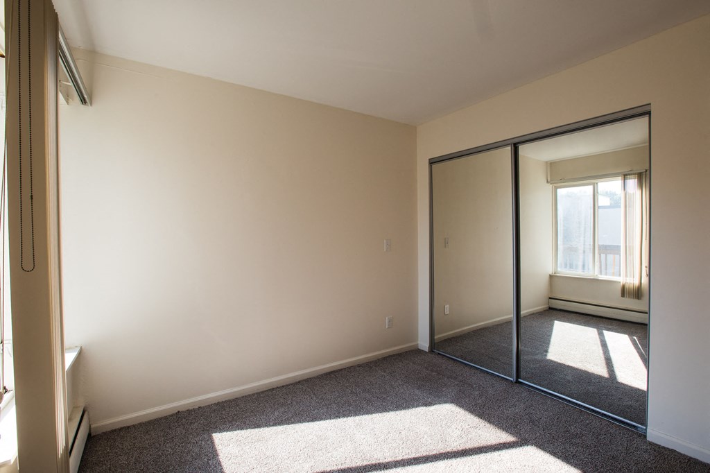 Spacious bedrooms in East Lansing Apartments near Michigan State University | Eden Roc