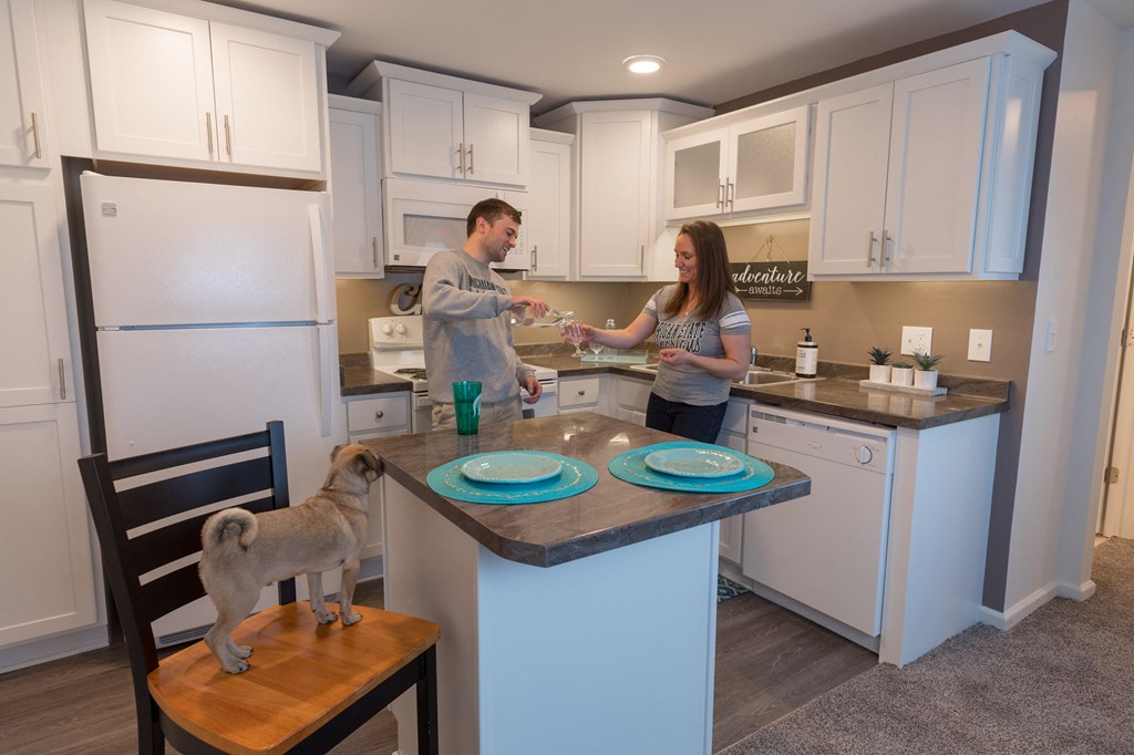 Spacious Kitchen in East Lansing Apartments near Michigan State University | North Pointe