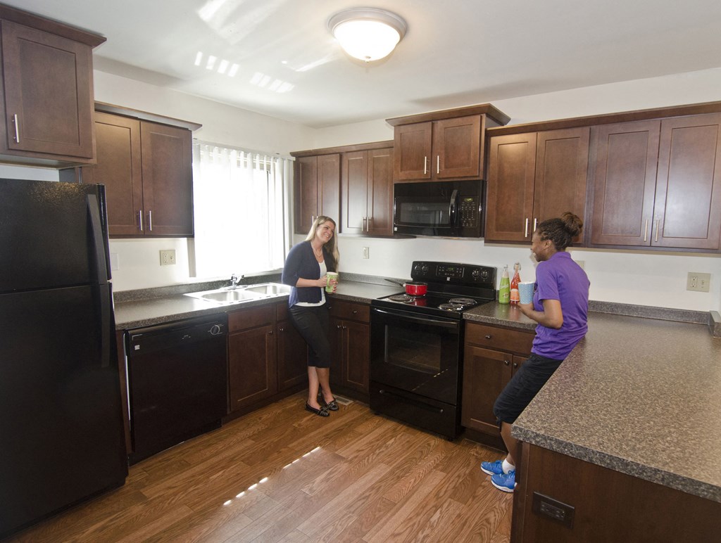 Townhomes near Michigan State University | Oakbrook Townhomes